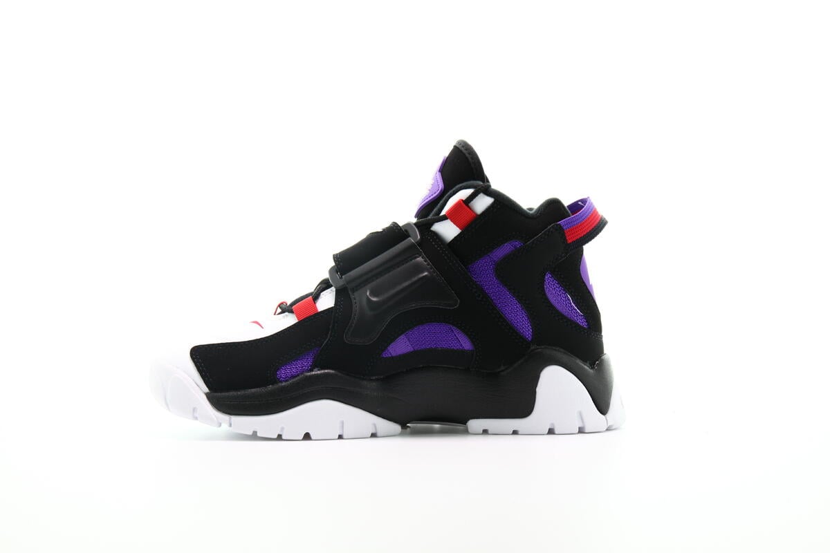 Nike Air Barrage Mid QS 